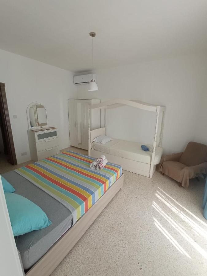 Modern Bedroom Gzira Exterior photo